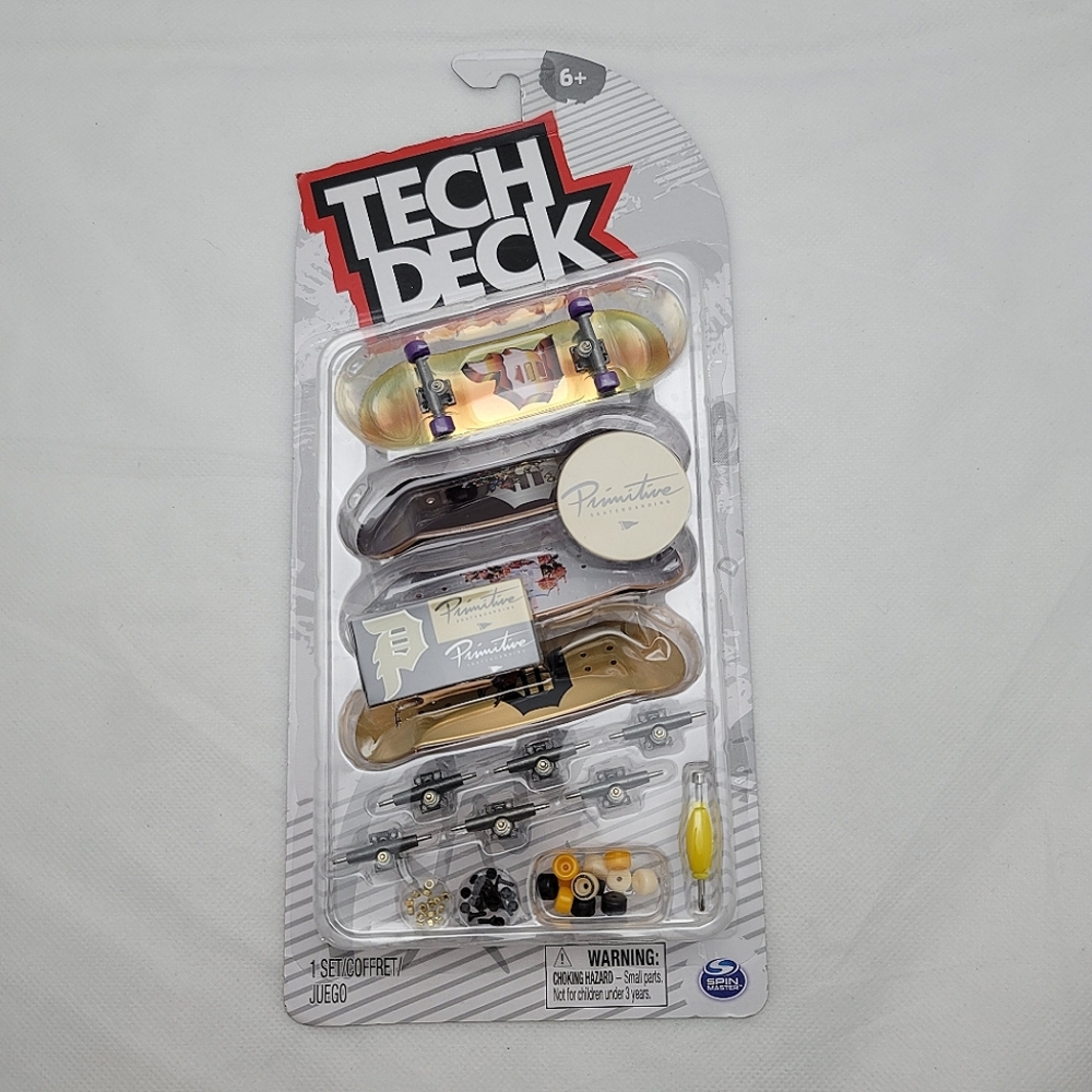 Spin Master Tech Deck Primitive Skateboards Ultra DLX 4-Pack Skateboard Set